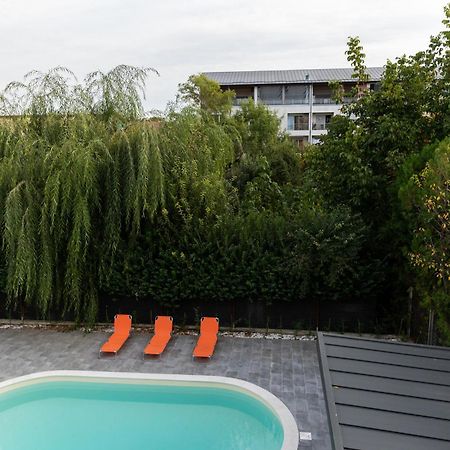 Studio 8 I One Bedroom Apartment I Airport I Therme オトペニ エクステリア 写真