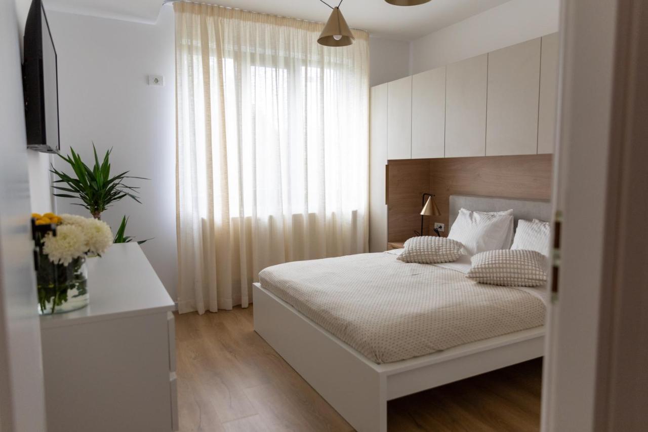 Studio 8 I One Bedroom Apartment I Airport I Therme オトペニ エクステリア 写真