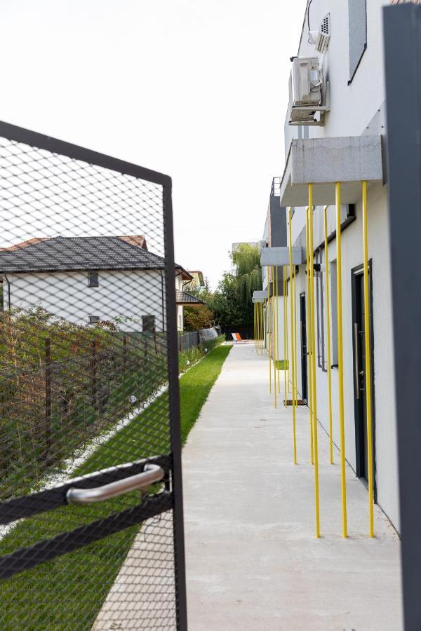 Studio 8 I One Bedroom Apartment I Airport I Therme オトペニ エクステリア 写真