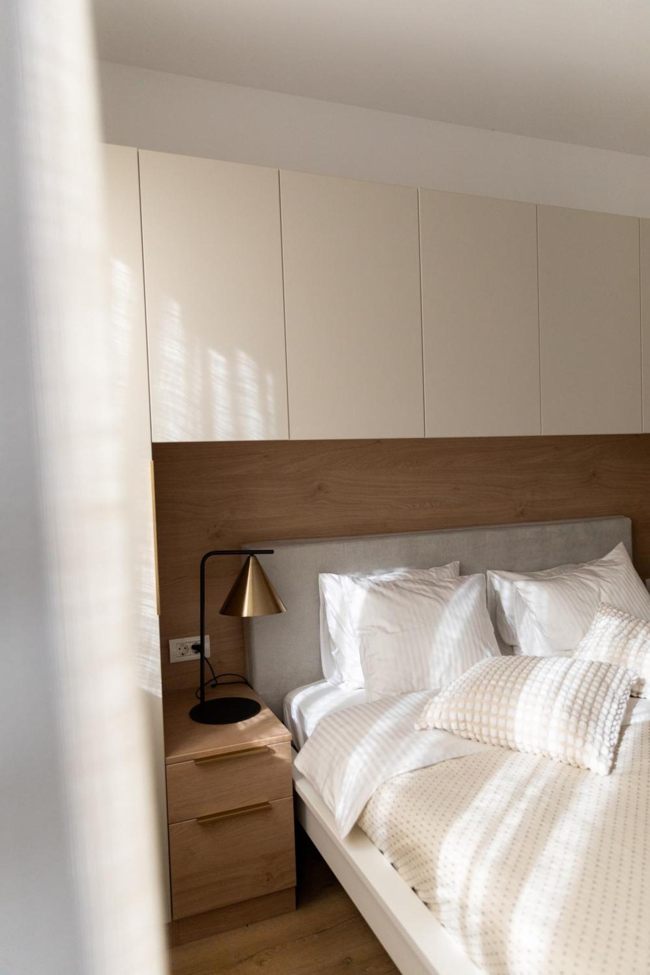 Studio 8 I One Bedroom Apartment I Airport I Therme オトペニ エクステリア 写真